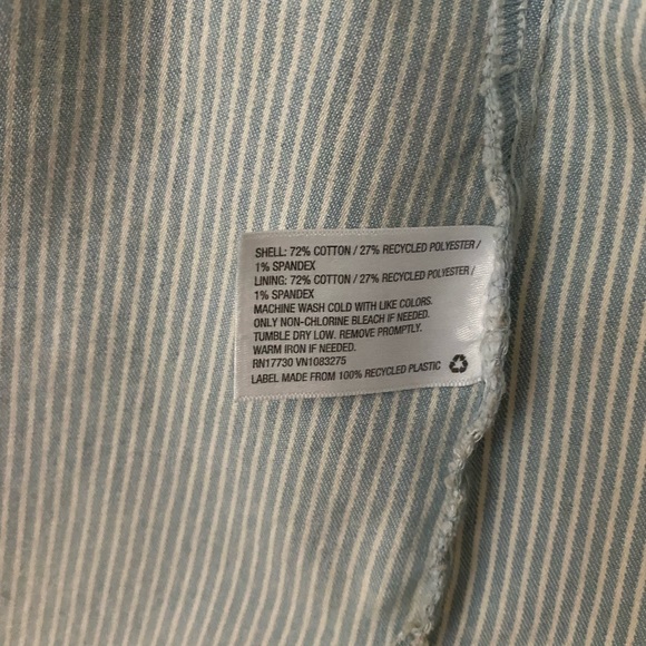 Universal Thread thin striped light washed style jean jacket-shirt-shacket - SM - Picture 10 of 11